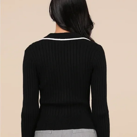 Lulus Season Black Collared Sweater Top Large NWT - Picture 6 of 6